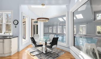 35 River Run, East Greenwich, RI 02818