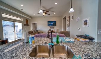 2105 Hillcrest St, Carlsbad, NM 88220