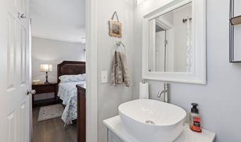 4114 Edgewood Dr, Ayden, NC 28513