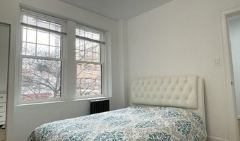 64 Queensberry 222, Boston, MA 02215