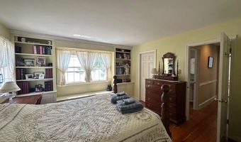 11 Tozier St, Belfast, ME 04915