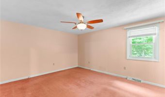 71 Hawthorne Pl, North Providence, RI 02904