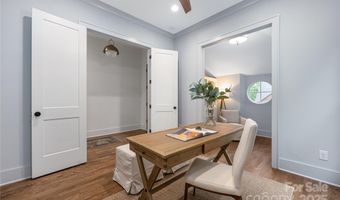 1816 Parson St, Charlotte, NC 28205