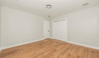20 Duchess Ave, North Middletown, NJ 07748