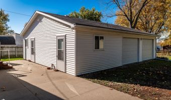 105 S Dubuque St, Albion, IA 50005