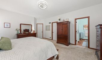 650 Eastpointe Ct, Amherst, OH 44001