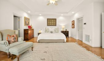 545 Ashland Creek Dr, Ashland, OR 97520