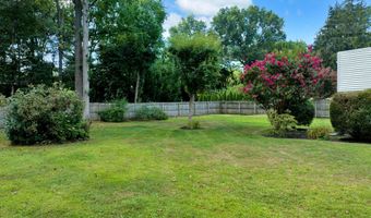 67 Swartzel Dr, Middletown, NJ 07748