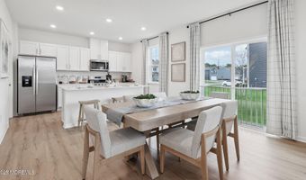 14 Dahlia Ct, Bayville, NJ 08721