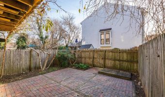 4619 MAYHUNT Ct, Alexandria, VA 22312