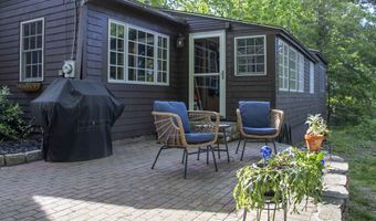 11 N Shore Rd, Chester, NH 03036