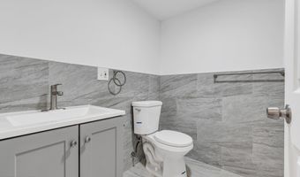 136 Pacific Ave, Beachwood, NJ 08722