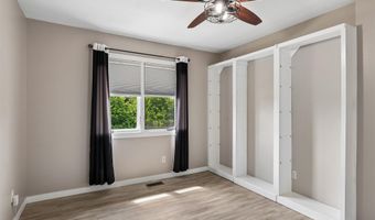 206 NW Ridgeline Dr, Ankeny, IA 50023
