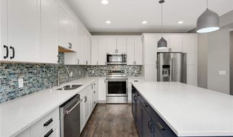 15590 Duck Trail Ln, Apple Valley, MN 55124