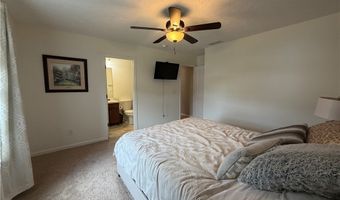 987 Hawkin Ln, Aurora, OH 44202