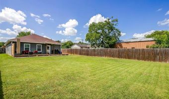1105 S Fannin St, Alvarado, TX 76009