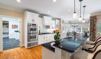 7713 Summercrest Dr, Apex, NC 27539
