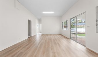 2222 Apoepoe St, Pearl City, HI 96782