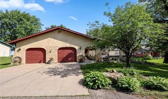 150 Lake Dr E, Annandale, MN 55302