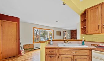 126 Foster St, Burlington, VT 05401