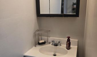 830 S Park Ave, Aurora, MO 65605