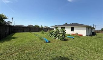 225 NUTRIA Dr, Arabi, LA 70032