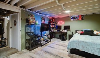 270 Woodward Ave, East Providence, RI 02914