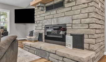 13 Privateer Dr, Afton, OK 74331