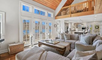 11 Driftwood Rd, Danbury, CT 06811
