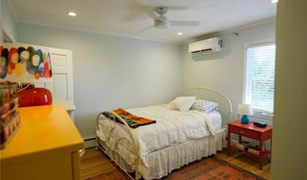 21 Carpenter Ave, Barrington, RI 02806