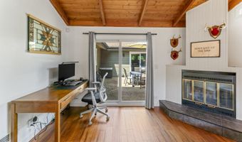 90 E White Oak St, Arlington Heights, IL 60005