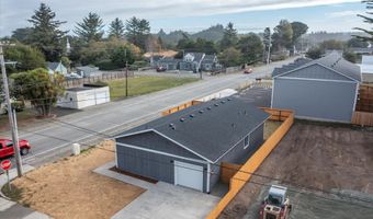 1105 Baltimore Ave SE, Bandon, OR 97411