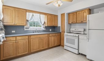 418 S Vail Ave, Arlington Heights, IL 60005