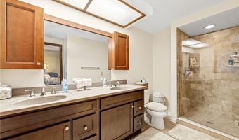 3 Carleton Ct, Amherst, NY 14221