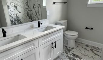 65 Grant Ave, Carteret, NJ 07008