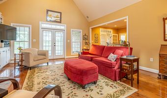 21030 Skyward Dr, Abingdon, VA 24211