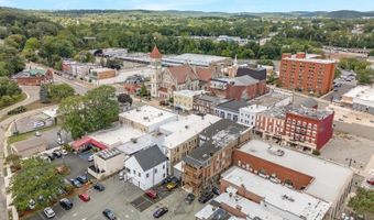 32 W Blackwell St, Andover, NJ 07801