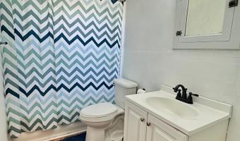 905 N 6th St, Alpine, TX 79830