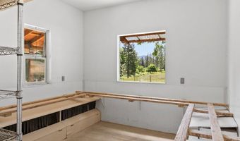 1106 Upper Cow Creek Rd, Azalea, OR 97410