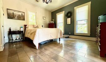 330 Hawthorne Dr, Bedford, IN 47421