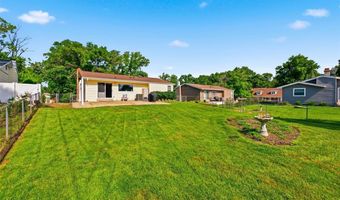 254 Village Mead Dr, Ballwin, MO 63021