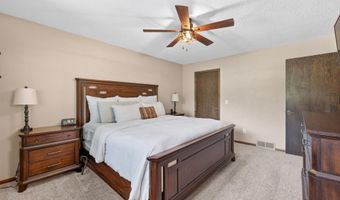 16271 Jasper St NW, Anoka, MN 55303