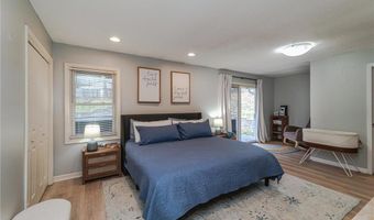 112 Sabra Ct, Apple Valley, MN 55124