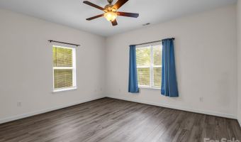 6 Scottish Cir, Asheville, NC 28803