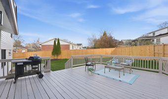 9803 DE PAUL Dr, Bethesda, MD 20817