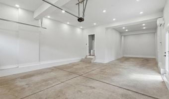 300 Crest Ln, Adams Twp., PA 16046
