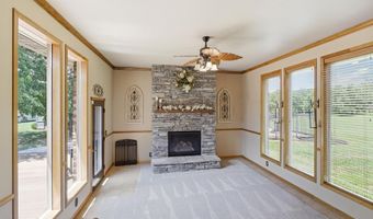 1426 E State Line Rd, Baxter Springs, KS 66713