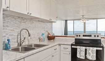 111 KAHULUI BEACH Rd A220, Kahului, HI 96732