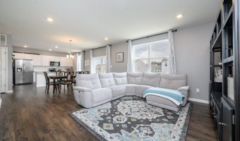 15 Half Hitch Rd, Barnegat, NJ 08005