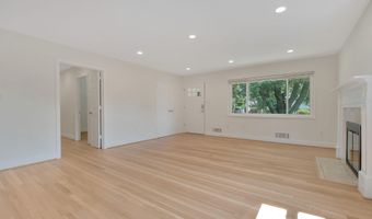 7705 ROYSTON St, Annandale, VA 22003